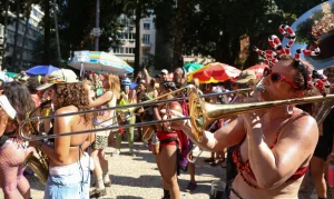 Carnaval 2024 no Rio: Ocupação Hoteleira Dispara e Supera 99% com Folia e Sol nas Praias!