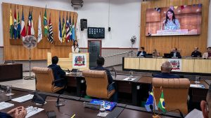 Clau Camargo recebe Moção de Aplausos na Câmara de Jacareí