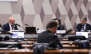 CPI do Crime Organizado: Ibaneis, Cláudio Castro e Campos Neto são convocados para depor sobre conexões financeiras e institucionais