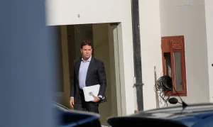 Alexandre Ramagem preso nos EUA: Ex-diretor da Abin e foragido da Justiça brasileira é detido pelo ICE