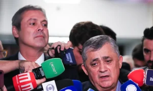 Ministro José Guimarães se opõe veementemente a socorro federal para o BRB em meio a investigações milionárias