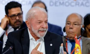 Lula defende fim da jornada 6×1 e critica que ganhos de produtividade só beneficiem ricos no Brasil