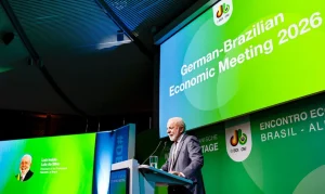 Lula ameaça retaliação após EUA expulsarem delegado brasileiro envolvido na prisão de Ramagem