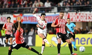 Libertadores: Flamengo empata na Argentina e Palmeiras tropeça, enquanto Mirassol surpreende
