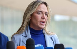 Governadora Celina Leão do DF é internada às pressas em Brasília com sintomas respiratórios; entenda o quadro