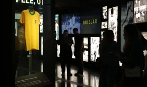 Museu do Futebol Exibe “Amarelinha”: 18 Camisas Históricas da Seleção Brasileira Rumo à Copa do Mundo