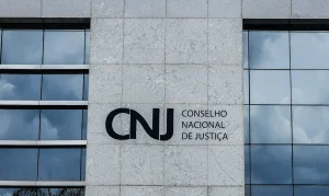 Alerta Geral: Novo Bloqueio Judicial Automático de Contas Pode Confiscar Dinheiro em Horas; Saiba Como se Proteger