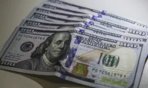 Dólar em Queda Livre: Moeda Brasileira Atinge Menor Valor em Dois Anos e Bolsa Dispara Rumo aos 187 Mil Pontos