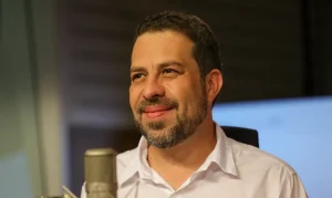 Guilherme Boulos no “Na Mesa com Datena”: Ministro da Secretária-Geral da Presidência detalha trajetória e ações do governo na TV Brasil