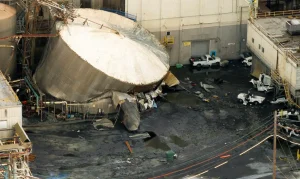 Tragédia em Washington: 11 desaparecidos após rompimento de tanque químico em fábrica de papel; rio contaminado