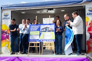 Arujá lança pedra fundamental de nova escola em tempo integral para 1,3 mil alunos