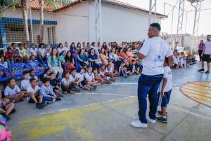 Arujá recebe projeto gratuito de arte e robótica para 150 estudantes da rede pública