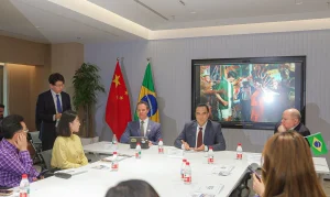 Brasil lança Guia de Investimentos em Turismo em Mandarim: Oportunidades Bilionárias para Empresários Chineses no Setor