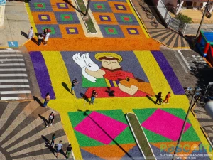 Corpus Christi no Interior de SP: Tapetes Coloridos e Tradição Religiosa Atraem Fiéis e Turistas em Vera Cruz, Rancharia e Murutinga do Sul
