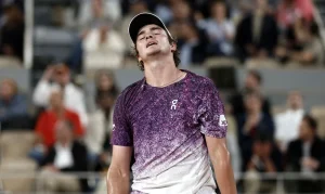 João Fonseca: Jovem Brasileiro Encanta Roland Garros e Deixa Saudades em Busca do Título, Mas Avança no Ranking