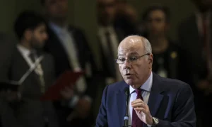 Brasil rebate tarifas dos EUA: “Argumentos não são legítimos”, afirma Ministro Mauro Vieira em Paris