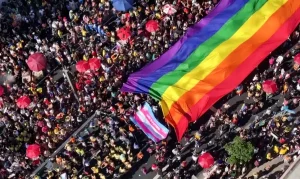 Pink Money: O Poder do Consumo LGBTQIAPN+ que Movimenta R$ 420 Bilhões no Brasil e Impulsiona a Economia