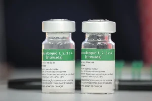 Vacinação contra Dengue Suspensa em SP: Governo de São Paulo e Butantan Reavaliam Estratégia Após Eventos Adversos