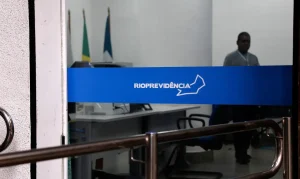 Rioprevidência: Recursos de Custeio Serão Revertidos para Benefícios e Investimentos Mais Conservadores Após Caso Master
