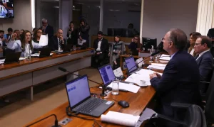 Senadores Cobram Respostas Urgentes: BRB Recebe Socorro Bilionário, Mas Cadê os Dados Financeiros?