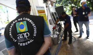 Preço Abusivo de Combustível: ANP Autua Distribuidoras e Postos Após Conflito no Oriente Médio e Aumenta Fiscalização em 40%