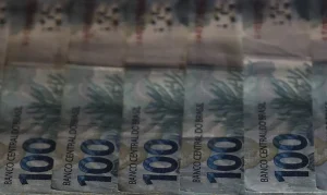 Empresários da Indústria Priorizam Redução de Impostos e Equilíbrio Fiscal para 2027-2030, Diz CNI