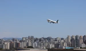 Brasil Aquece os Céus: Recorde Histórico de Passageiros em Voos Domésticos em 2026 Impulsiona Turismo Nacional
