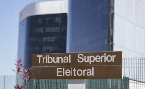 MPE se opõe a suspensão de pesquisa eleitoral que investigou impacto de áudio de Flávio Bolsonaro e banqueiro