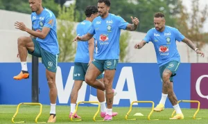 Brasil rumo ao Texas: Seleção faz último treino e embarca para enfrentar o Japão em mata-mata da Copa