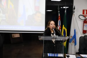 Câmara de Arujá amplia Lei do Desembarque Seguro e proteção a grupos vulneráveis