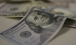 Nova Tarifa dos EUA sobre Produtos Brasileiros: Entenda o Impacto da Taxa de 12,5% e a Reação do Brasil