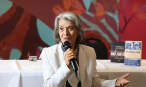 Cármen Lúcia: Democracia Nasce do Povo, Não de Palácios; “Voto Não É Único Dia de Soberania”