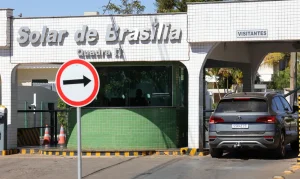 Bolsonaro recorre contra proibição de visitas na prisão domiciliar e alega restrição de liberdades