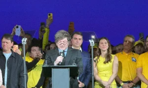 Tensão em Brasília: Itamaraty chama embaixador após ofensas de Javier Milei a Lula e Moraes