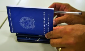 Brasil Cria Mais de 145 Mil Vagas de Emprego em Junho, Mas Queda em Relação ao Ano Passado Preocupa; Veja os Números Detalhados