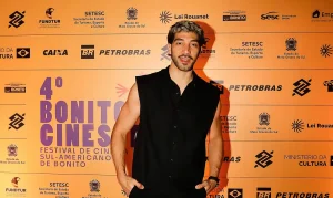 Crimes da Ditadura Paraguaia: Ator Denuncia Falta de Respostas e Inspira Filme Vencedor em Berlim