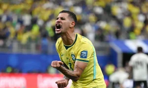 Bruno Guimarães, o ‘regista’ do Brasil, brilha na Copa e se aproxima de recorde histórico de Pelé