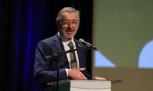 Brasil Defende Negociação com EUA Contra Taxação e Critica Motivações “Eleitoreiras”