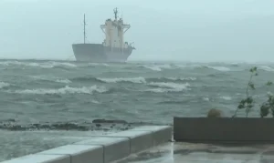 Chile em Alerta Máximo: Estado de Emergência Décreté em 10 Regiões Devido a Tempestades Severas com Chuvas Intensas