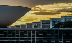 Congresso em Recesso: Projetos Cruciais Adiam Votação e Ficam Pendentes para o 2º Semestre Eleitoral