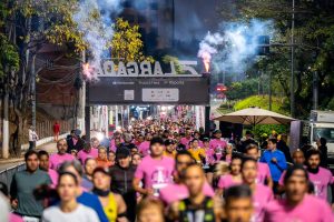 Ruas de Guarulhos recebem corredores com o Santander Track&Field Run Series