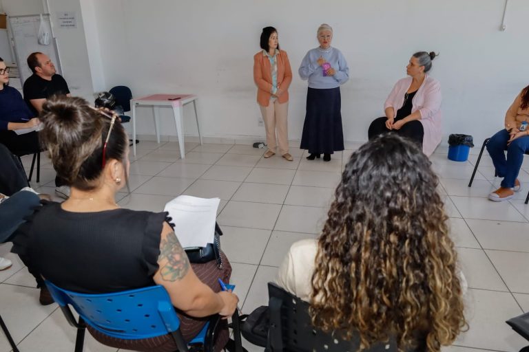 Saúde debate fluxos de acolhimento de vítimas de violência nas unidades de Suzano