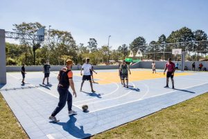 Itaquá entrega quiosques e quadras poliesportivas do parque ecológico revitalizados