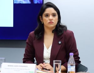 Em Brasília-DF, Malu Fernandes anuncia R$ 349,2 mil para cirurgias de endometriose e defende fisioterapia pélvica em UBSs