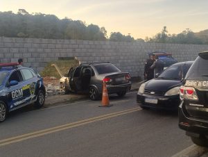 GCM de Itaquá apreende 1,5 mil porções de drogas e prende motorista embriagado em flagrante no fim de semana