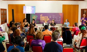Direção de Cinema no Brasil: Mulheres Lutam por Espaço em um Setor Dominado por Homens, Apesar da Maior Formação