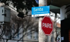 Rua do Samba: Barra Funda Renomeada Celebra Legado Negro e a Alma do Samba Paulistano