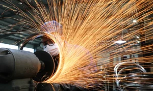 Produção Industrial Brasileira Tomba 1,8% em Junho, Segunda Queda Consecutiva e Alerta para o Setor