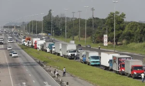 Lei do Frete Mínimo Garante Pagamento Justo a Caminhoneiros: Entenda o CIOT e o Combate à Ilegalidade no Transporte Rodoviário de Cargas