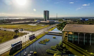 Brasil Rebaixa Relações com Argentina Após Insultos de Milei: Embaixador Não Retorna a Buenos Aires
